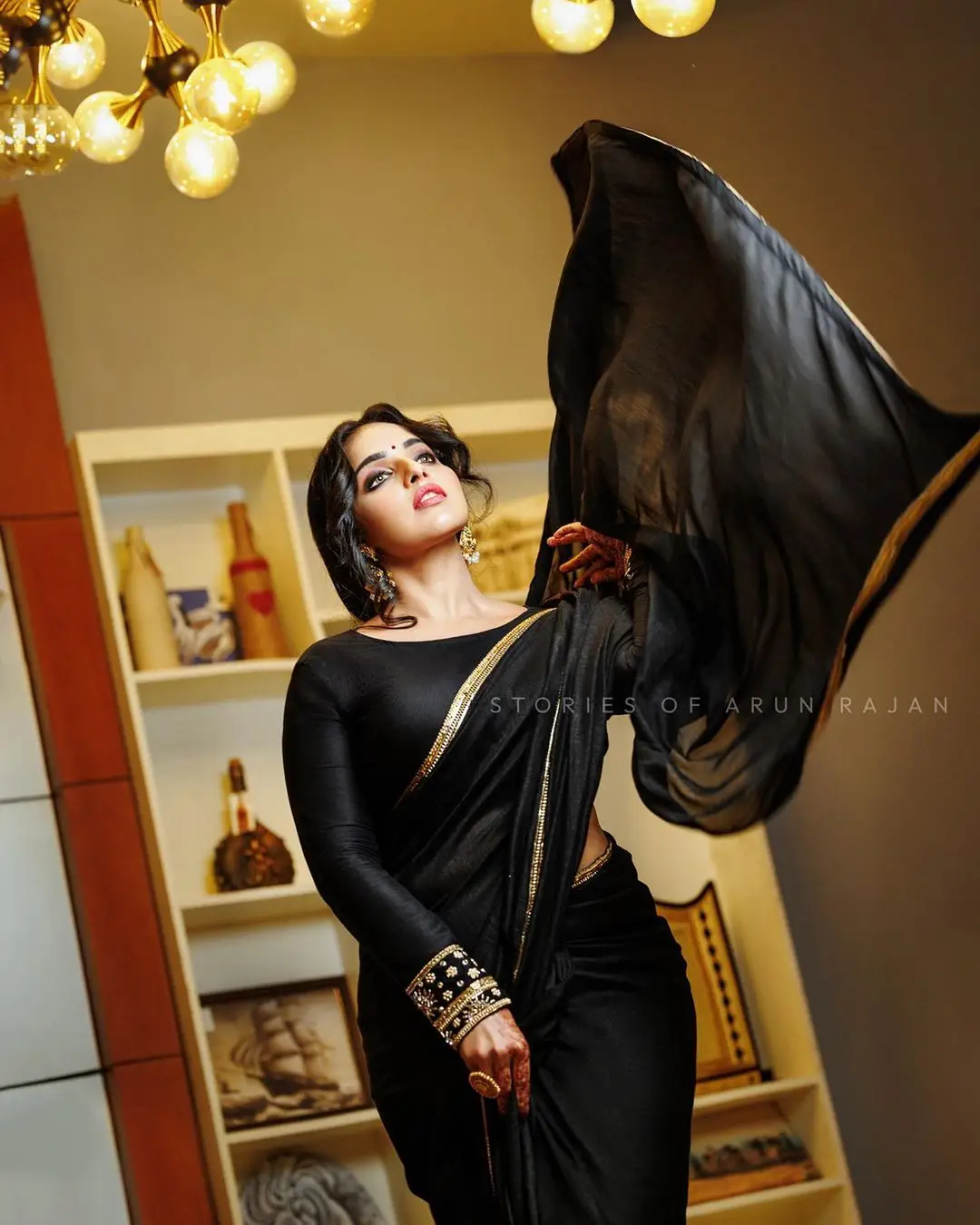 Malavika Menon In South Indian Traditional Black Saree Blouse